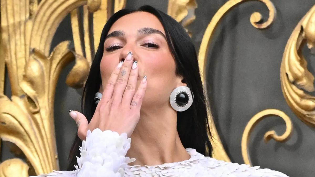 ¿Son Dua Lipa y Schiaparelli las dos reinas de la moda en este 2026?