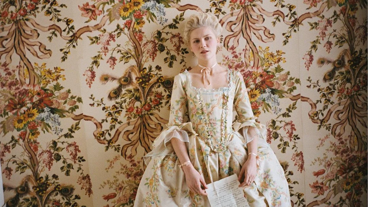 Una exposición en Versalles, un documental y mucha tarta: así se celebra el 20º aniversario de ‘María Antonieta’ de Sofia Coppola