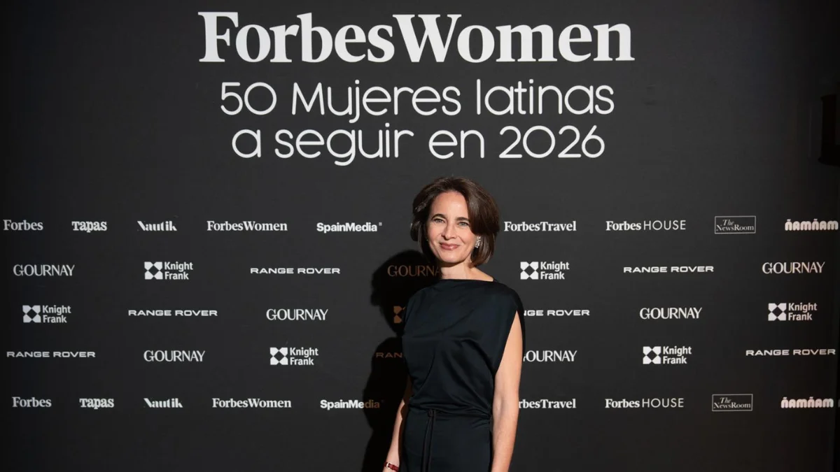 Laurence Debray, biógrafa del rey Juan Carlos: «En Francia valoran cosas que aquí no se ven»